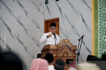 Bupati OKU Teddy Meilwansyah ajak masyarakat salurkan ZIS melalui Baznas