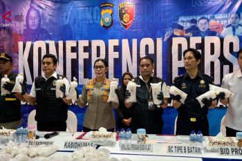 Polda Kepri gagalkan rencana penyelundupan 100 ribu BBL ke luar negeri