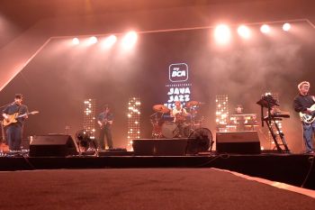 Band indie rock Korea Wave to Earth pikat audiens Java Jazz 2026