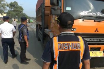 Dishub Cilegon larang truk galian melintasi JLS saat jam sibuk