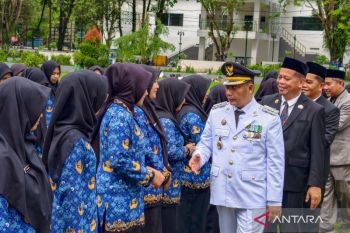 Bupati HST tekankan integritas dan profesionalisme kepada ratusan PNS baru