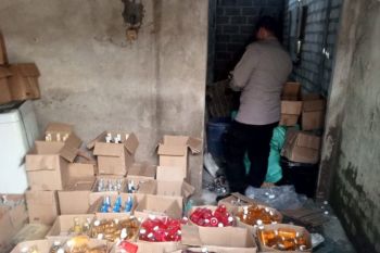 Polres Lamongan sita 1.222 botol miras ilegal di Brondong