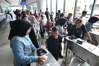 ASDP mengangkut 215 ribu kendaraan dan 804 ribu penumpang