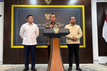 Round up - Prabowo rombak jajaran petinggi BGN