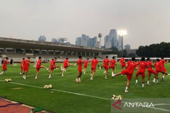 Pelupessy dan Verdonk belum gabung latihan terbuka Timnas Indonesia
