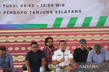 Pemkab Belitung benahi warung makan di pantai Tanjung Kelayang