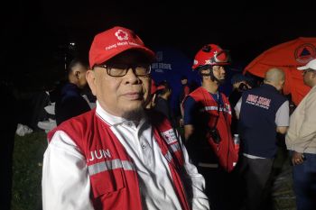 PMI Jakpus membantu tangani pengungsi kebakaran Kemayoran