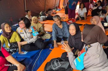 Polres Jakpus beri "trauma healing" bagi korban kebakaran di Kemayoran