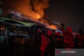 Kebakaran hanguskan rumah tinggal di Jakpus, 33 unit Damkar dikerahkan
