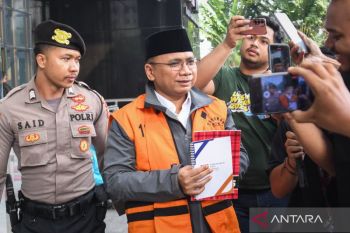 Kuasa hukum sebut KPK tak periksa Yaqut soal aliran uang