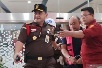 Eks Kepala BGN Dadan Hindayana ditahan