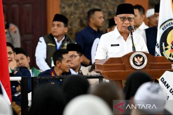 Wagub Sumut minta jamaah haji jadi teladan di tengah masyarakat