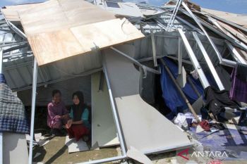 Sebanyak 58 unit hunian sementara korban banjir Aceh hancur diterjang angin