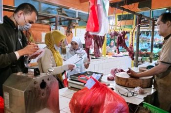 Jaksel pastikan produk pangan di pasar tradisional aman dikonsumsi