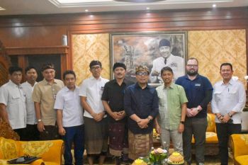 Pemkot Denpasar, BWS dan The Ocean Clean Up saling berkolaborasi tangani sampah