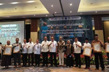 Lebih dari 2.200 Petani Sawit Swadaya Jambi Raih Sertifikasi Ganda RSPO dan ISPO Bersejarah, Buka Akses Pasar Minyak Sawit Berkelanjutan