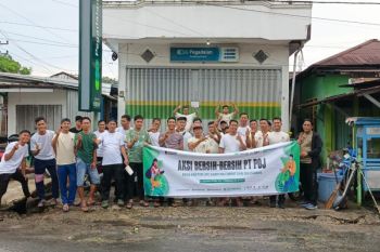 PT Pesonna Optima Jasa Gelar Aksi Bersih-Bersih di Lingkungan PT Pegadaian Tarakan