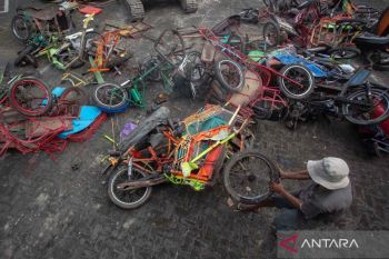 Yogyakarta accelerates transition from motorized to electric rickshaws