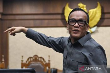 Eks Wamenaker Noel divonis 4,5 tahun penjara