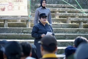 Pemkab Gunungkidul menggelar aksi bersih pantai di Hari Lingkungan Hidup