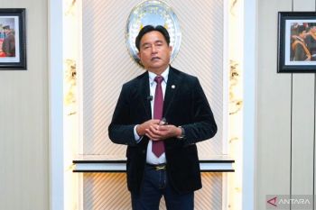 Menko Yusril tegaskan tak ada lagi jalur cepat ITAS dan ITAP untuk WNA