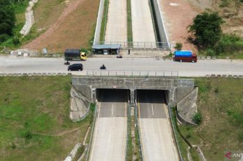 JJS bangun tembok lindungi mata air Citaman tahap akhir paket 3