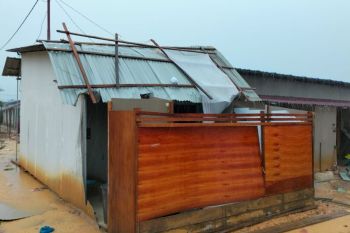 Angin kencang di Aceh Utara, total 66 huntara rusak di Langkahan