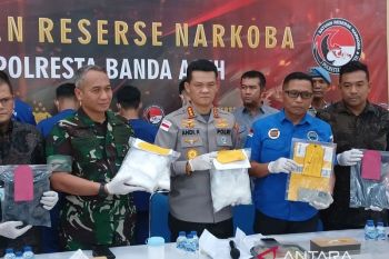 Aceh airport foils meth smuggling, four couriers arrested