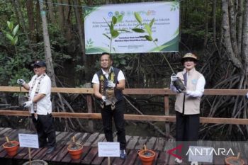 Kemendikdasmen bersama Kaltim luncurkan gerakan sekolah ASRI
