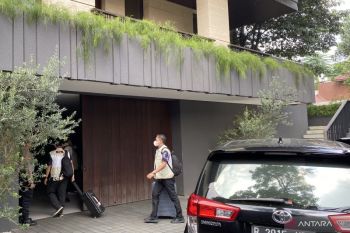 KPK geledah kediaman Silmy Karim