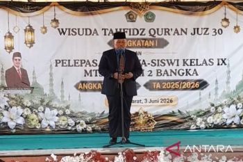 MTs Negeri 2 Bangka lestarikan tradisi nganggung pada Wisuda tahfidz dan pelepasan siswa