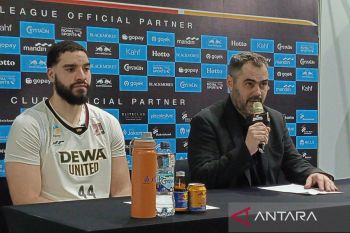 Pelatih Dewa United ingatkan pemain agar konsisten lawan Pelita Jaya