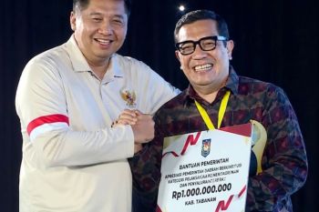 Pemkab Tabanan sabet penghargaan nasional bidang pengentasan stunting dan kemiskinan
