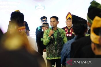 Puluhan pesilat tampil pada festival seni bela diri kuntau di Banjarmasin
