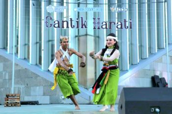 Cantik Harati Cultural Arts Festival angkat kisah perempuan Dayak tangguh dan menginspirasi