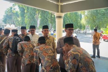 Pemkot lepas 85 kafilah MTQ Mataram ke provinsi