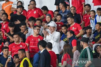 Stadion penuh, Jokowi bersama Gubernur Bobby saksikan kemenangan timnas