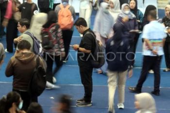 Merajut optimisme dari angka kerja