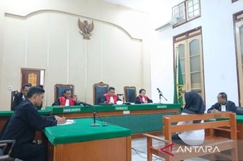 Anggota Bawaslu Gunungsitoli divonis satu tahun penjara dalam kasus pungli