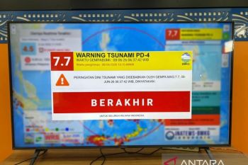 Peringatan tsunami di Gorontalo Utara berakhir warga kembali ke rumah