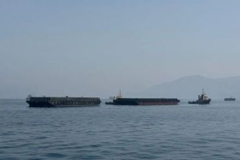 Media: Iran Kantongi Rata-rata US$1,5--2 Juta per Kapal di Selat Hormuz