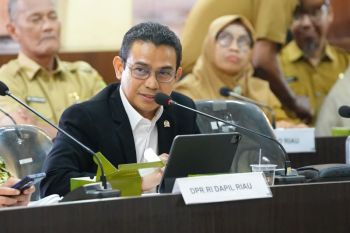Hendry Munief dorong kepala daerah maksimalkan Forum DPR RI Dapil Riau untuk akses APBN