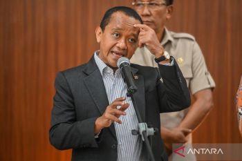 Bahlil tegaskan rencana pembatasan Pertalite masih dalam kajian
