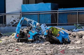 Gempa magnitudo 8,1 getarkan lepas pantai Filipina