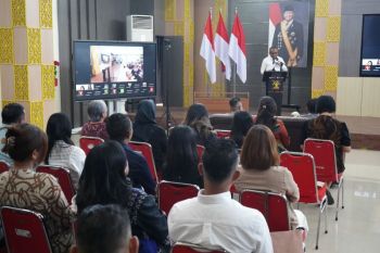 Kemenkum NTT meningkatkan kepatuhan notaris cegah pencucian uang