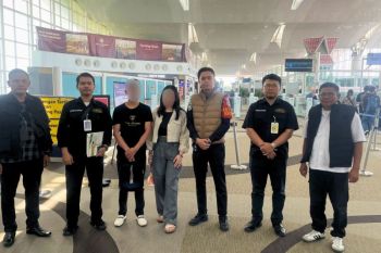 Imigrasi Medan deportasi WNA Tiongkok tidak sesuai izin tinggal