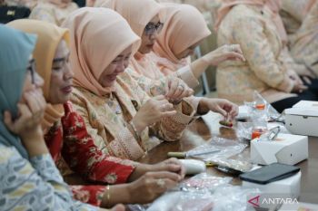 Dharma Wanita Kota Bogor latih olah kain perca bantu ekonomi keluarga