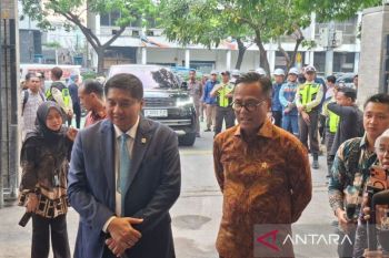 Pembangunan huntara bagi warga bantaran rel telah selesai