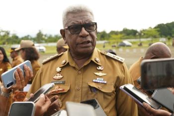 Bupati Mimika siap copot pejabat mabuk di kantor
