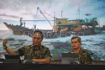 KKP lepaskan 1.300 ikan Napoleon di kawasan konservasi Sulut